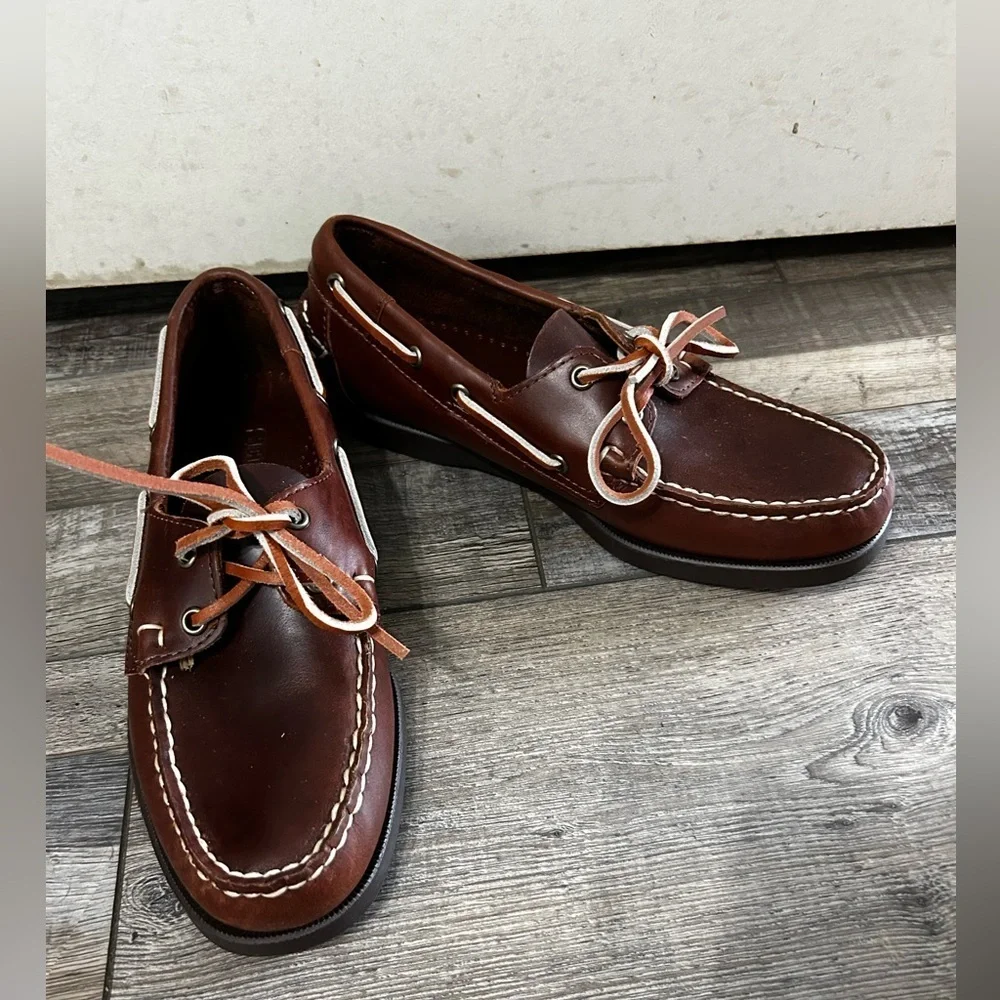Sebago Docksiders Tie Brown Leather Boat Shoes NWOT